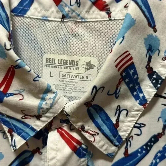 Reel legends, fishing shirt, size large - Picture 2 of 7